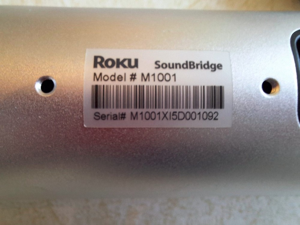ROKU M1001 SOUNDBRIDGE NETWORK MUSIC PLAYER with Accessories