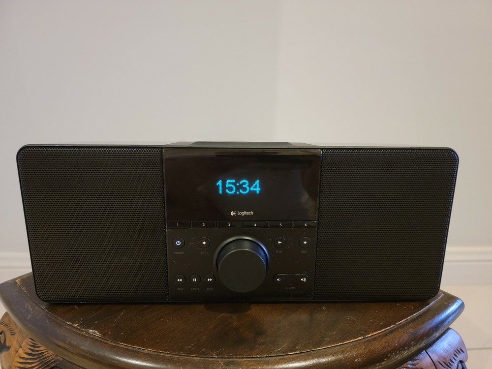 930-000054 Squeezebox Boom Wi-Fi Music Player by Logitech