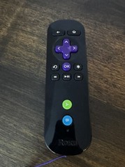 Roku 3 (3rd Generation) Media Streamer 4200X – Black with Remote and cables