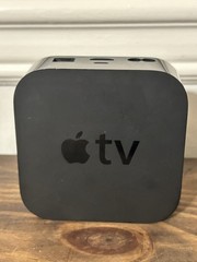 Apple 4th Generation 32GB HD Media Streamer – A1625