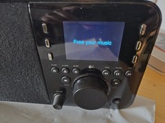 Logitech Squeezebox X-R0001 Smart WiFi Radio with AC Adapter – Tested And Works