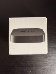 Apple TV 2nd Gen A1378 MC572LL/A 8GB Tested Working Factory Reset w/ Remote Box
