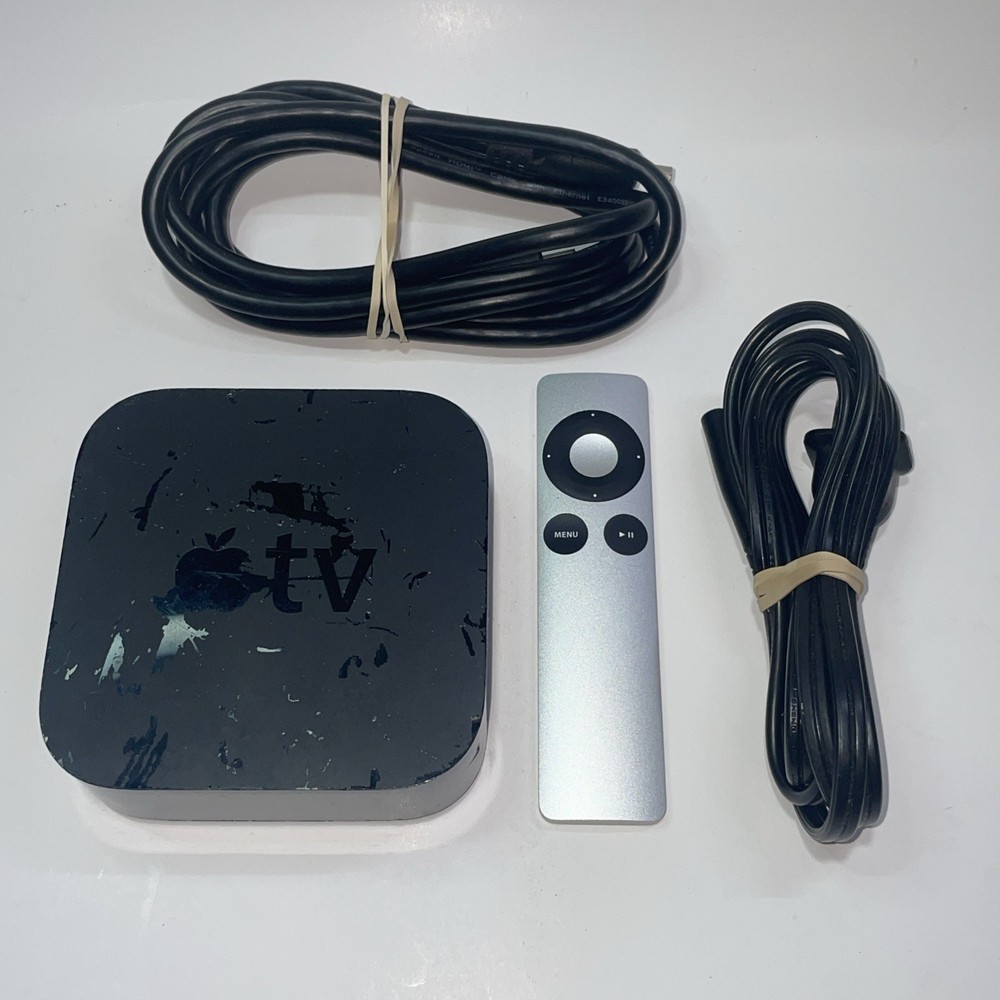 Apple TV (4th Generation) HD Media Streamer A1625 w/ Remote & Cables Tested