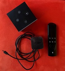 FIRE TV CUBE EX69VW 1st GENERATION 4K HDR w REMOTE-POWER CORD ADAPTER-ALEXA!!!