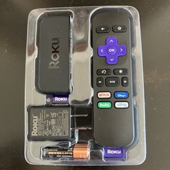 Roku Premiere HD/4K/HDR Streaming Media Player 3920R with Remote