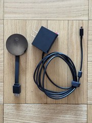 Google Chromecast Ultra 4K Streaming Media Player NC2-6A5-D Wi-Fi HDMI