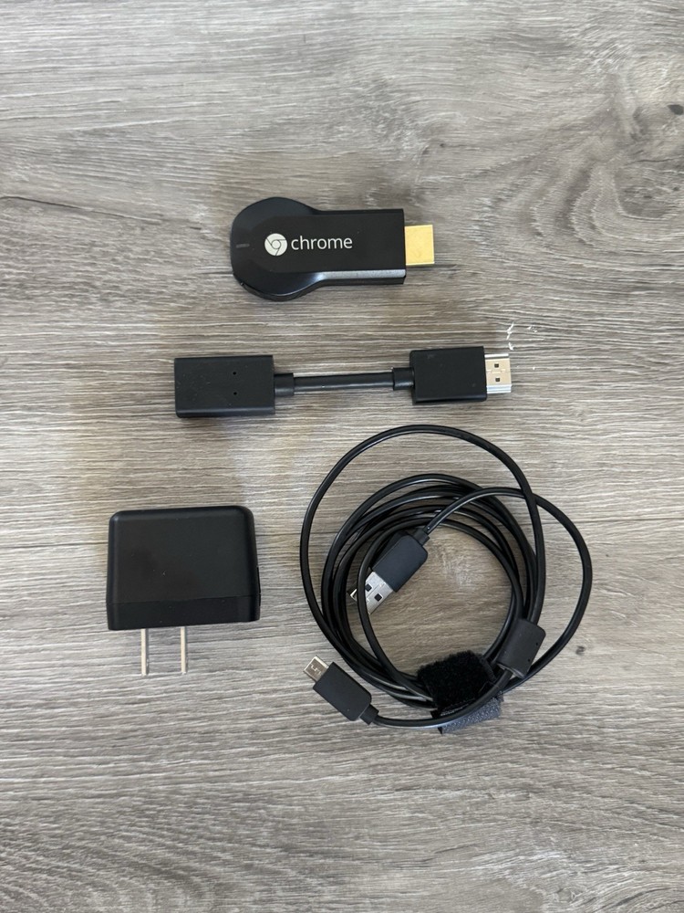 Chrome Google Chromecast H2G2-42 HDMI Media Streamer w/ USB Cable