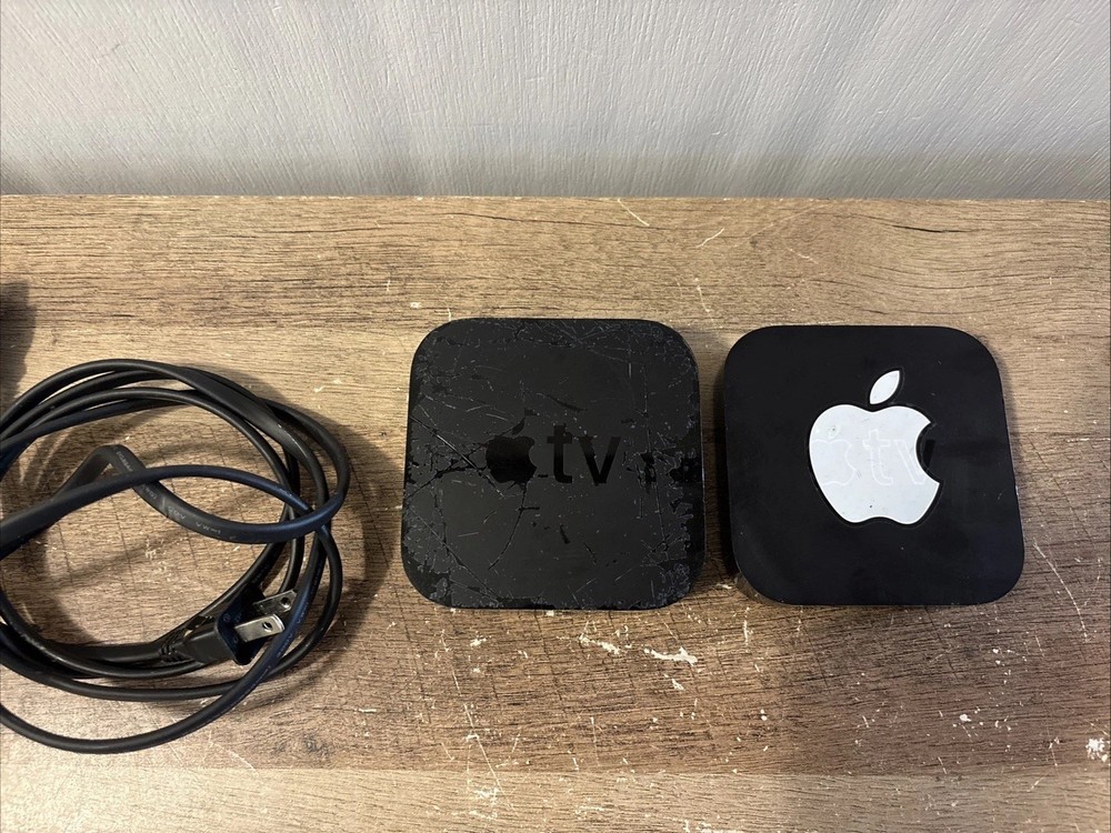 2 Apple TV Model: A1842 & A1378 NO REMOTE 1 Power Cord. READ