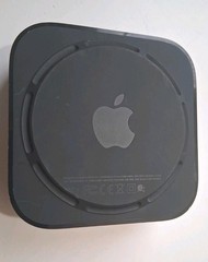 Apple TV 4K 1st Generation A1842 32GB UHD Digital Media Streamer Black
