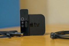 Apple TV 4K 32GB A1842 MQD22LL/A 8K UHD HDMI SIRI Remote Lightning&PowerCable