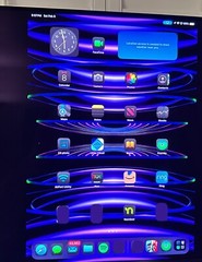 Roku 3 4200X 1080p HD Media Streamer Player complete w/ Box and Apple Airplay