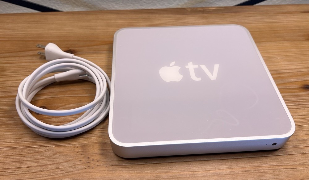 Apple TV (1st Generation) 40GB Media Streamer – A1218