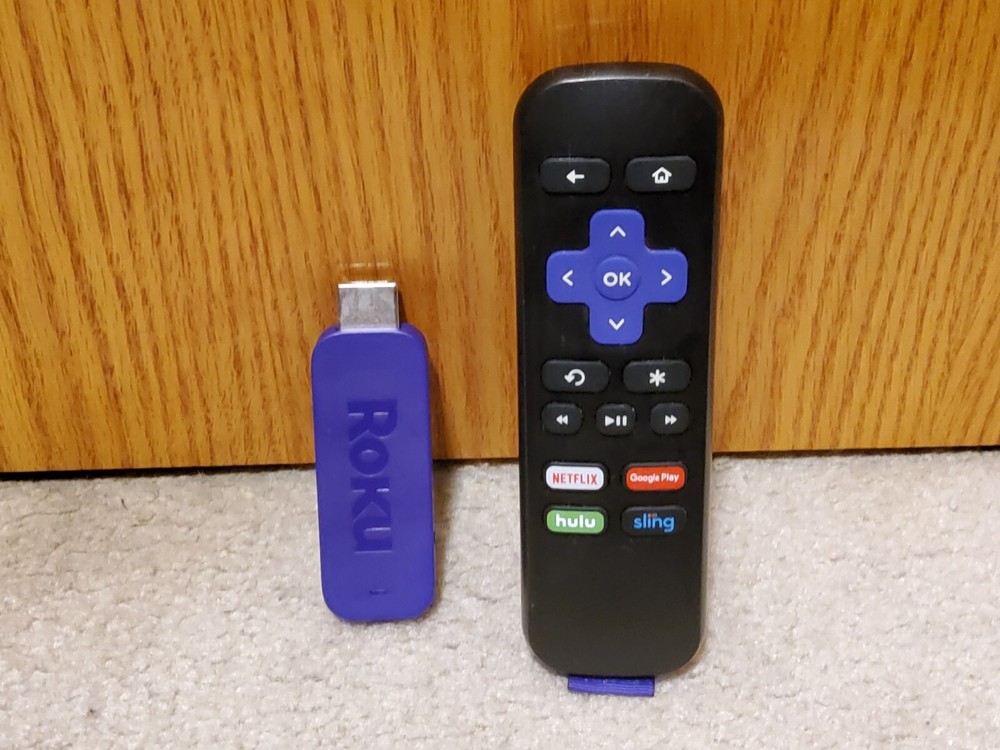 Roku 3500X Purple Streaming Stick with Remote & USB Power Cord EUC