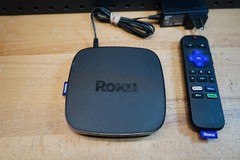 (D) Roku Premiere+ 4630X 4K HDR Streaming Media Player Voice Remote + Power