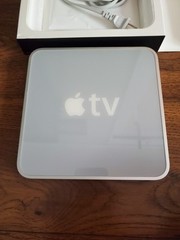 Apple TV (1st Generation) 40GB Media Streamer – A1218