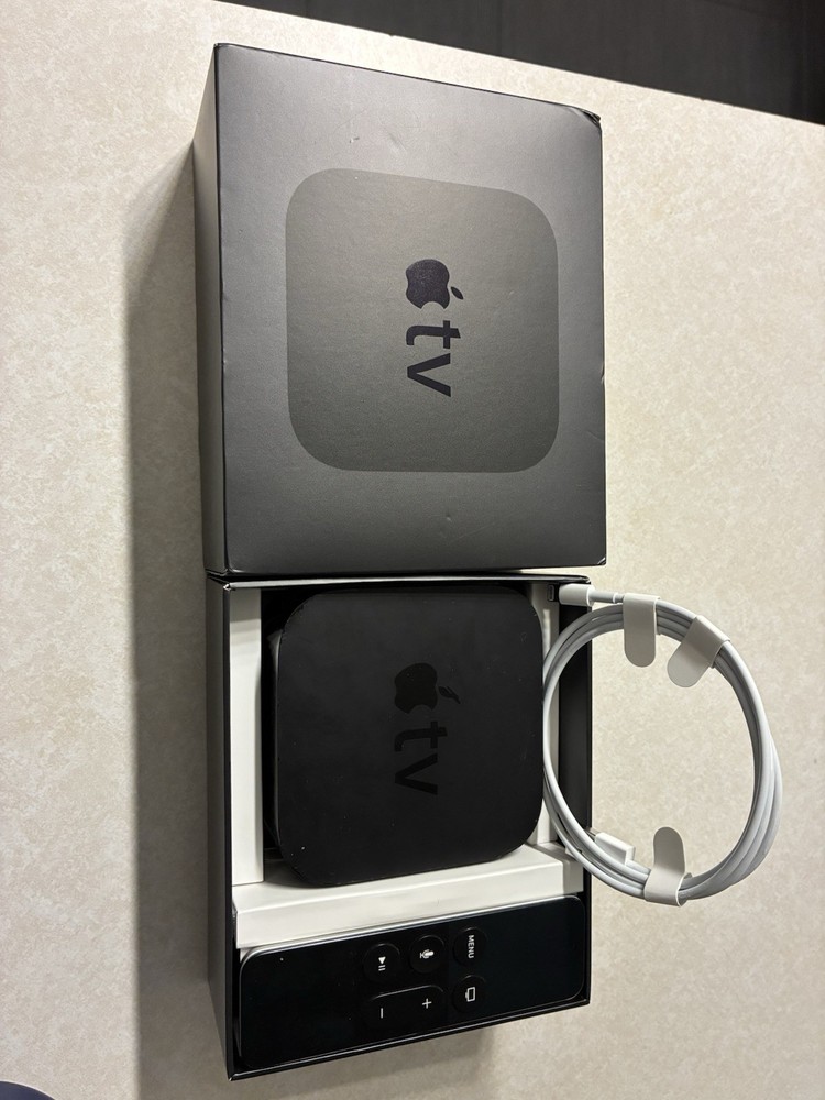 Apple 4th Generation 32GB HD Media Streamer – Black