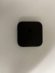 Apple TV 3 – 8 GB Media Streamer – Black A1469 – EMC 2633 – SN: F6MN5PTEFF54