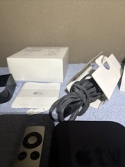 Apple TV 3rd Gen Generation Model A1427 w/ Remote & Power Cord HD Media Streamer