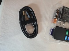Roku 3920R Premiere HD/4K/HDR Streaming Media Player, Simple Remote and Premium