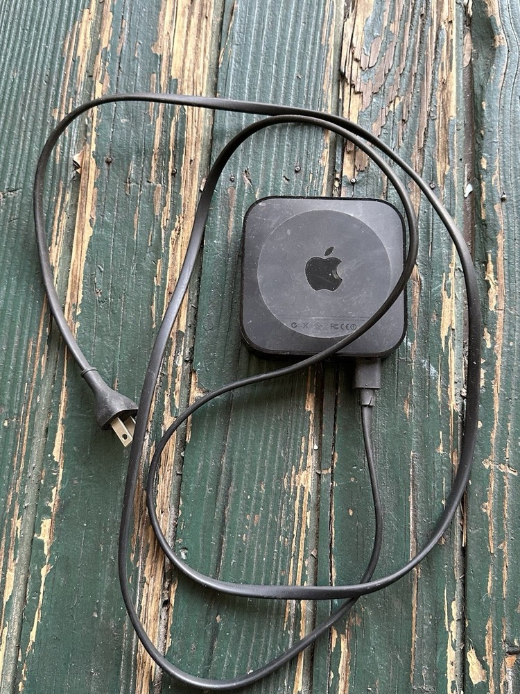 Official Apple TV A1469 3rd Generation 8GB HD Media Streamer