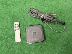 Apple TV 2nd Gen A1378 8GB HD Streamer w/ Original Remote & Power Cord Tested
