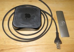 Apple TV Model A1469 Generation 3 720p HD Media Streamer w/remote Fully Tested