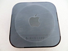 Apple TV 2nd Generation A1378 Streaming Media Player w/ Remote MC572LL/A