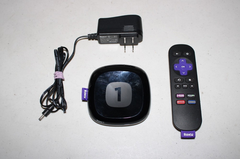 Roku 2710X (3rd Generation) Media Streamer w/ Remote/Power Adapter WORKS/TESTED!