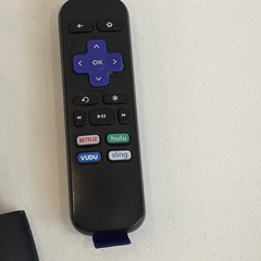 Roku 3930X Express HD Streaming Media Player w/ Remote & USB Outlet Adapter READ