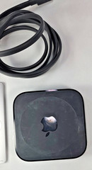 Apple TV 3rd Generation A1427 1080p Media Streamer w/Silver Remote & Power Cord