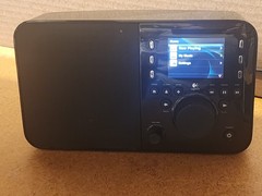 Logitech Squeezebox SmartRadio Network Music Audio Wi-Fi Player Streamer X-R0001
