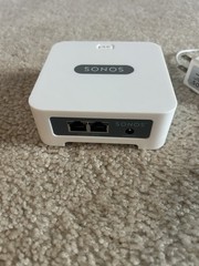 Sonos BR000 Wireless Bridge White – Seamless Multi-Room Audio Connection