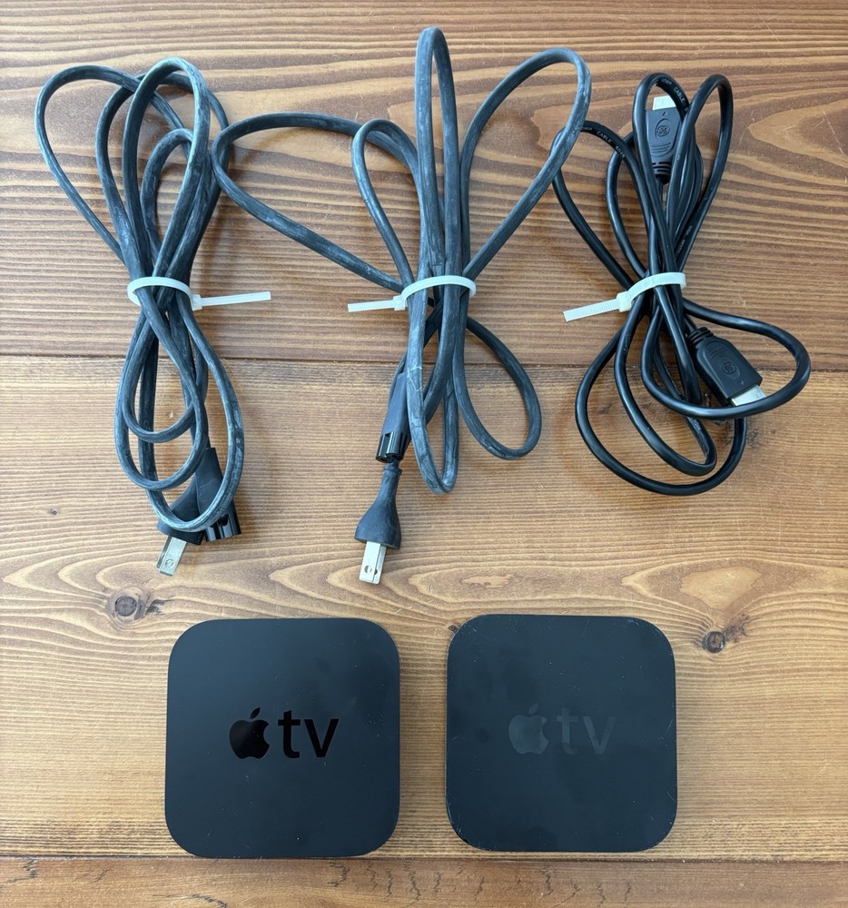 [LOT OF 2] Apple TV Media Streamer A1469 w/(3) Power Cords