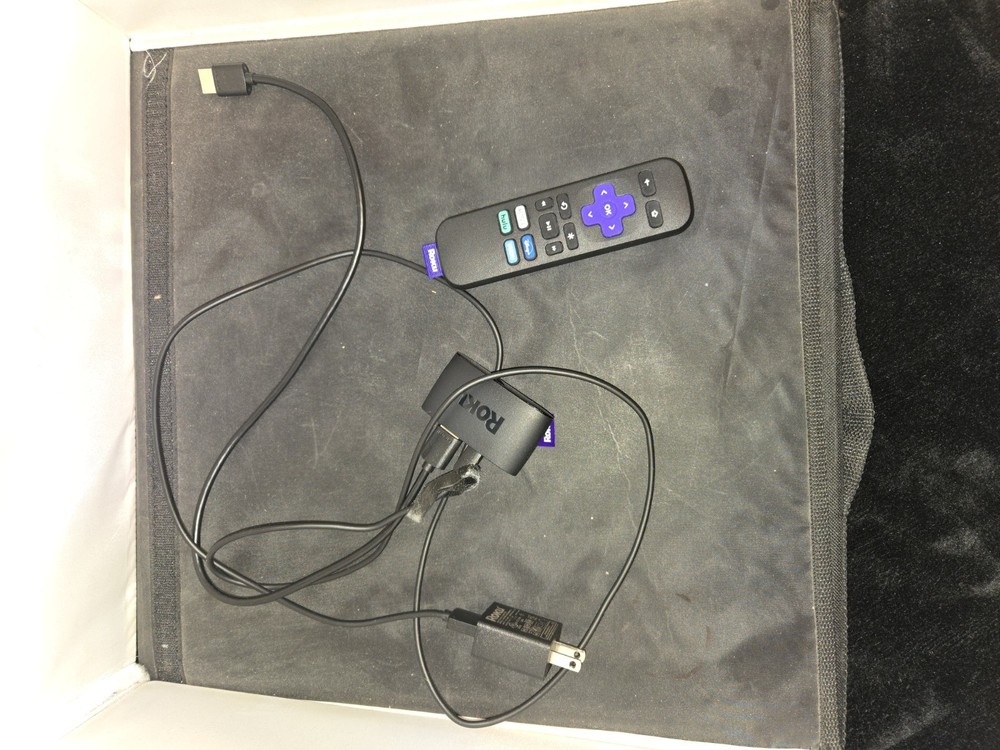 Roku Express HD Model 3930X Streaming Media Device With Remote RC-ALIR