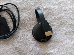 Dongle. Sharing Online Streaming To Tv