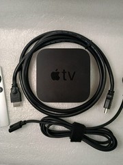 Apple TV HD 4th Gen 32GB Model A1625 Power Cord HDMI Cable & Remote, Reset
