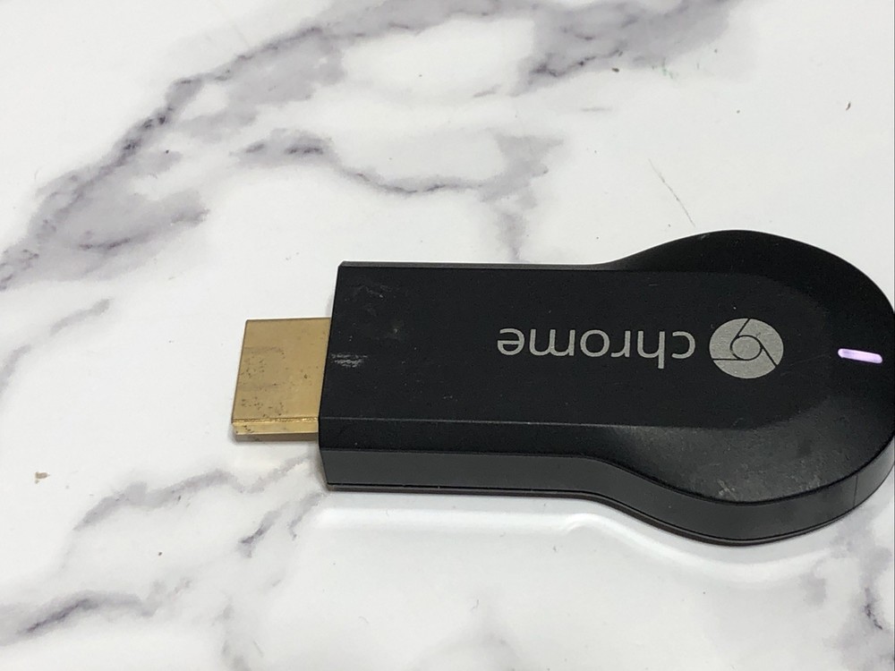 Google Chromecast 1st Gen H2G2-42 HDMI Streaming Media Player – UNIT ONLY