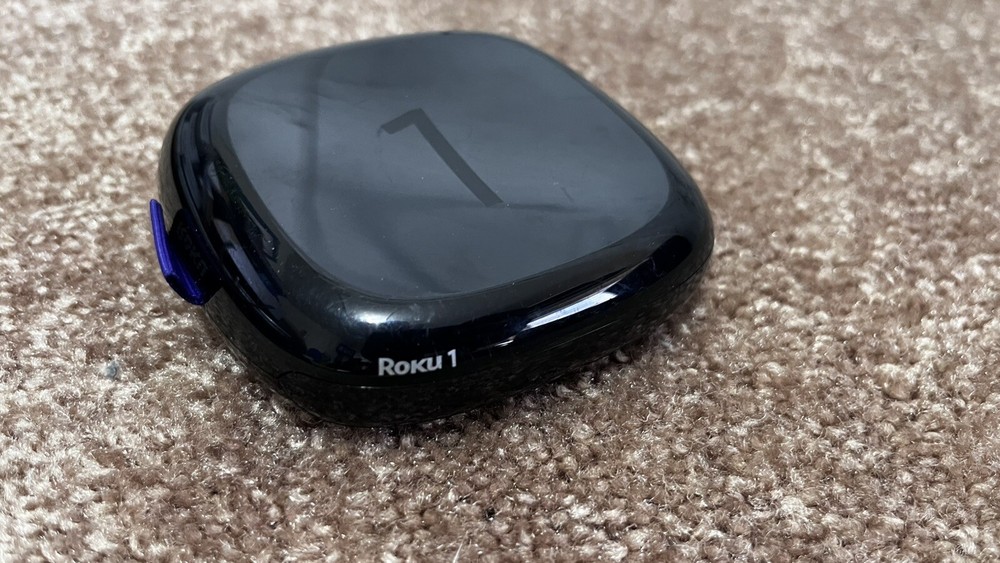 ROKU 1 STREAMING MEDIA BOX 2710X – UNIT ONLY AS SHOWN