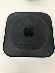 APPLE TV (3rd Generation) 8GB HD Media Streamer – A1469 + Remote
