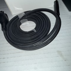 Apple TV 3rd Generation HDMI 1080p FHD Media Streamer – Black (MD199LL/A)