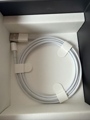 Apple TV A1625 MGY52LL/A HD 32GB Media Streamer 4th Generation