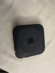 Apple TV (2nd Generation) 8GB Media Streamer – A1378