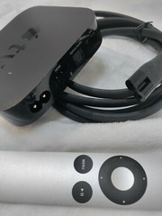 Apple TV (3rd Generation) 8GB HD Media Streamer – MD199B/A with remote