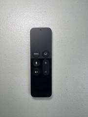 Apple TV 4K 32GB HD Media Streamer Model A1842 1st Generation-w/Remote And Box
