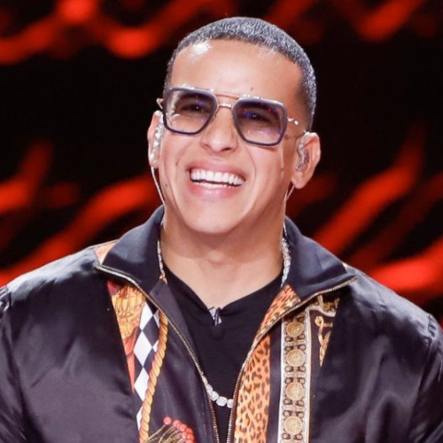 Daddy Yankee alcanza el número 1 en la radio de EE.UU. con «Remix»