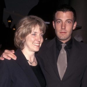 Se da a conocer la muerte de la madre de Ben Affleck