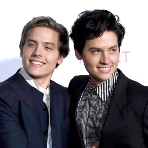 Dylan Sprouse descubre algo inesperado sobre su familia