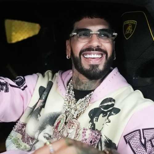 Anuel sigue tirándole indirectas a Karol G